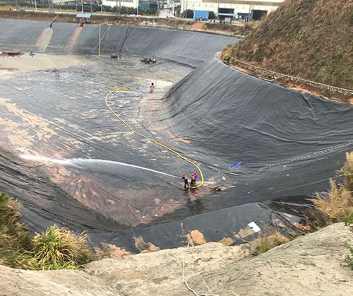 翁源废水池清理