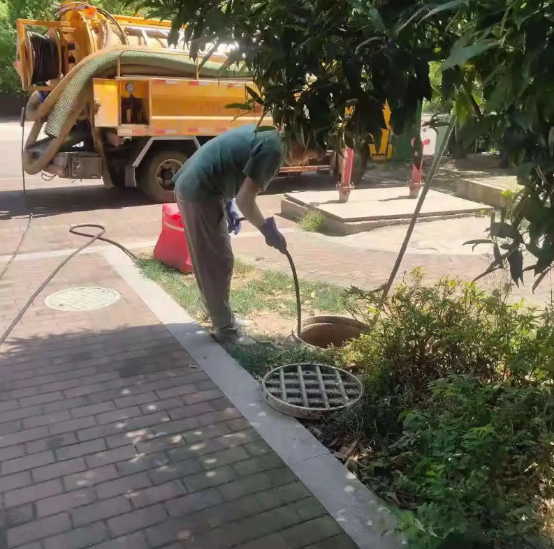 翁源市政排污管道清淤疏通——专业团队，让您全程省心！