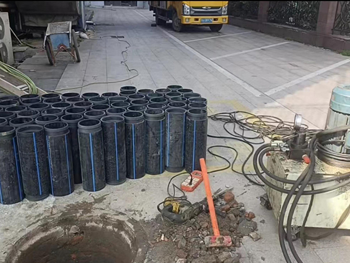 翁源PE置换管厂家 DN315置换管 非开挖管短管置换